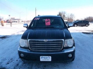 2007 Chrysler Aspen Limited's photo